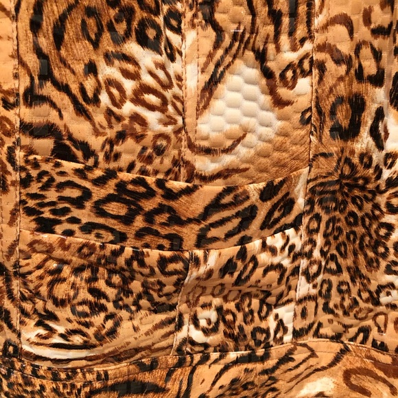 Ruby Rd. Woman leopard-print jacket. Size 24W. - Picture 5 of 7